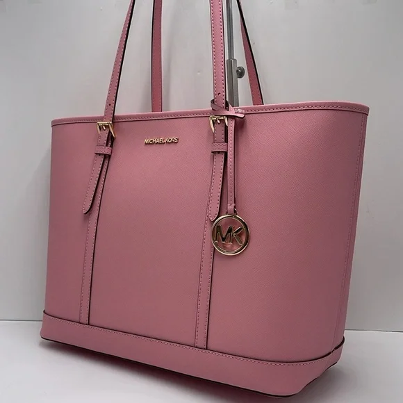 MICHAEL KORS
Jet Set Travel Lg Top Zip Shoulder Tote Saffiano Leather
Carnation - Picture 11 of 16